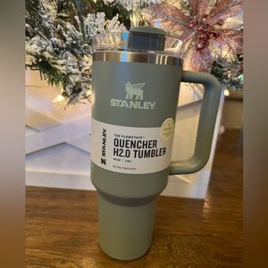 Stanley - Limited Edition - Hearth and Hand - Restful Green Stanley 40oz